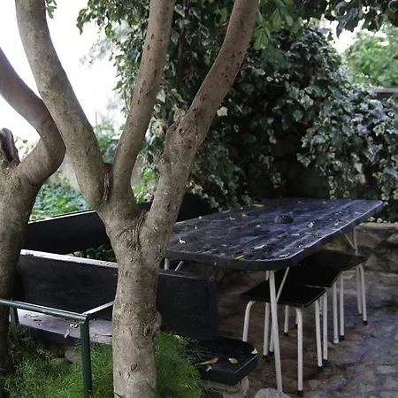 & Rica Guest house