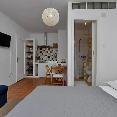 Guest house & Rica