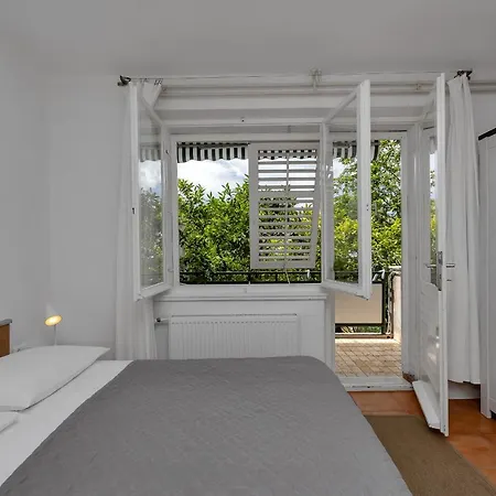 & Rica Guest house 3*